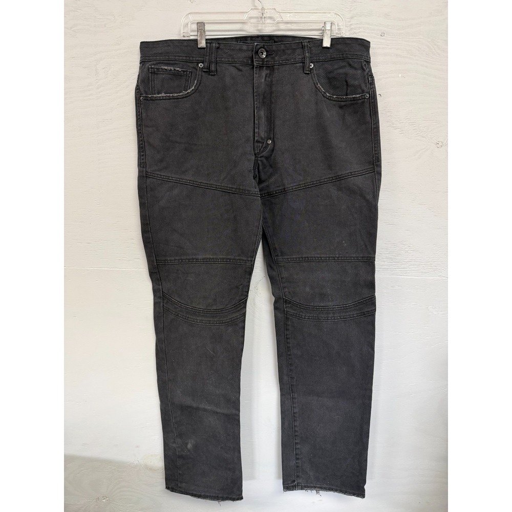 AKOO No Rivals  Big Oak Fit  Men's Jeans Size 38 x 32‎